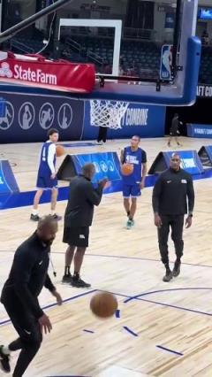 杨瀚森试训曝光：4v4快攻积极 要球主动与队友互动