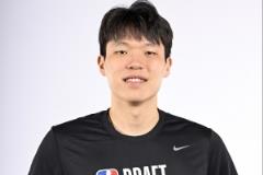 媒体人透露：教练高度认可杨瀚森，全程鼓掌并反复称赞“Good job”