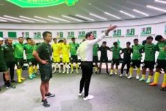 前国安主帅苏亚雷斯重回中超，重温他的更衣室镇场能力