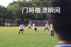 与子同袍，国安众将观战CBA总决赛集体穿着蓝色助威衫