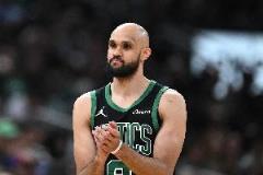 德里克-怀特上半场7中1仅得2分1板1助1断 神奇消失