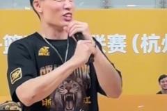 胡金秋对话林秉圣谁的台湾腔更正宗？这样会整活的大秋你见过吗？