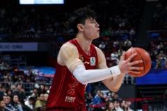 周琦称赞曾凡博进步显著，称其冲击NBA是今年的关键机会