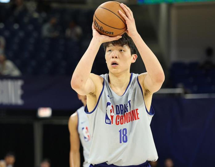 周琦：难以预测杨瀚森顺位，但对他的未来充满信心