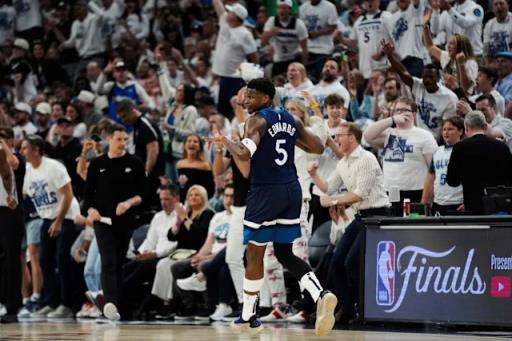 森林狼大胜雷霆创NBA历史最大净胜分纪录