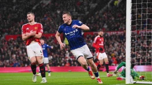 ESPN：曼联愿支付3000万英镑解约金引诱德拉普，并已通知伊普斯维奇